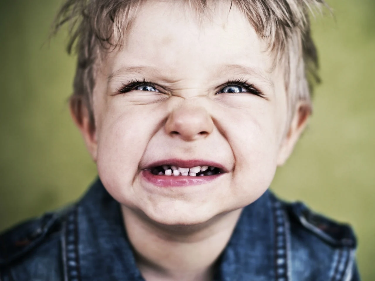 baby grinding teeth