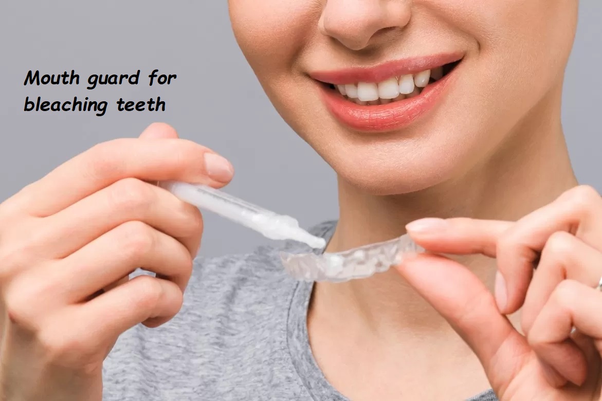 Mouth guard for bleaching teeth