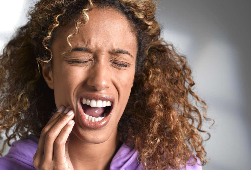 Effective Tooth Pain Relief: Natural Remedies and Quick Solutions for Toothache Relief at Home