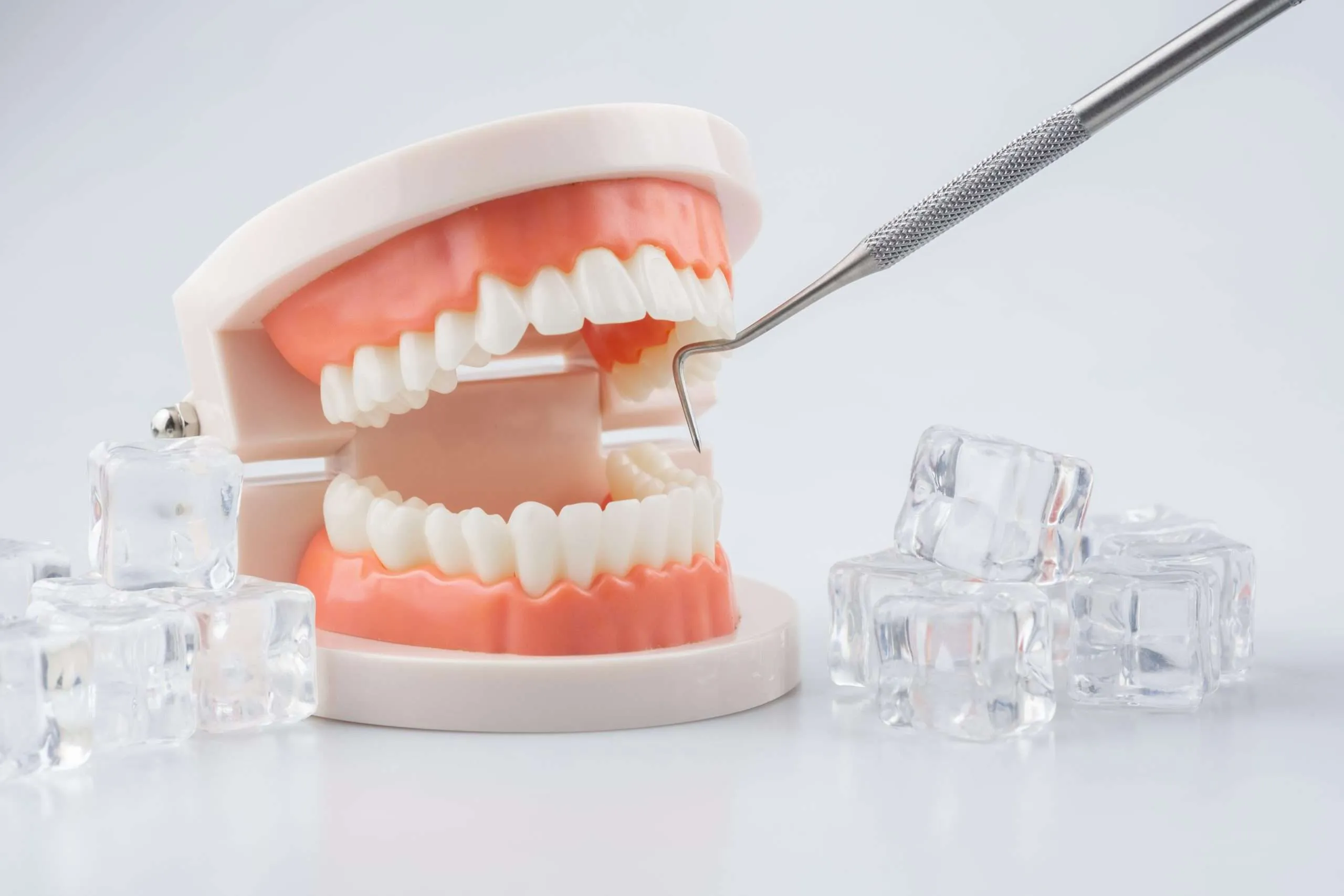 The Effects of Chewing Ice on Dental Fillings and Crowns