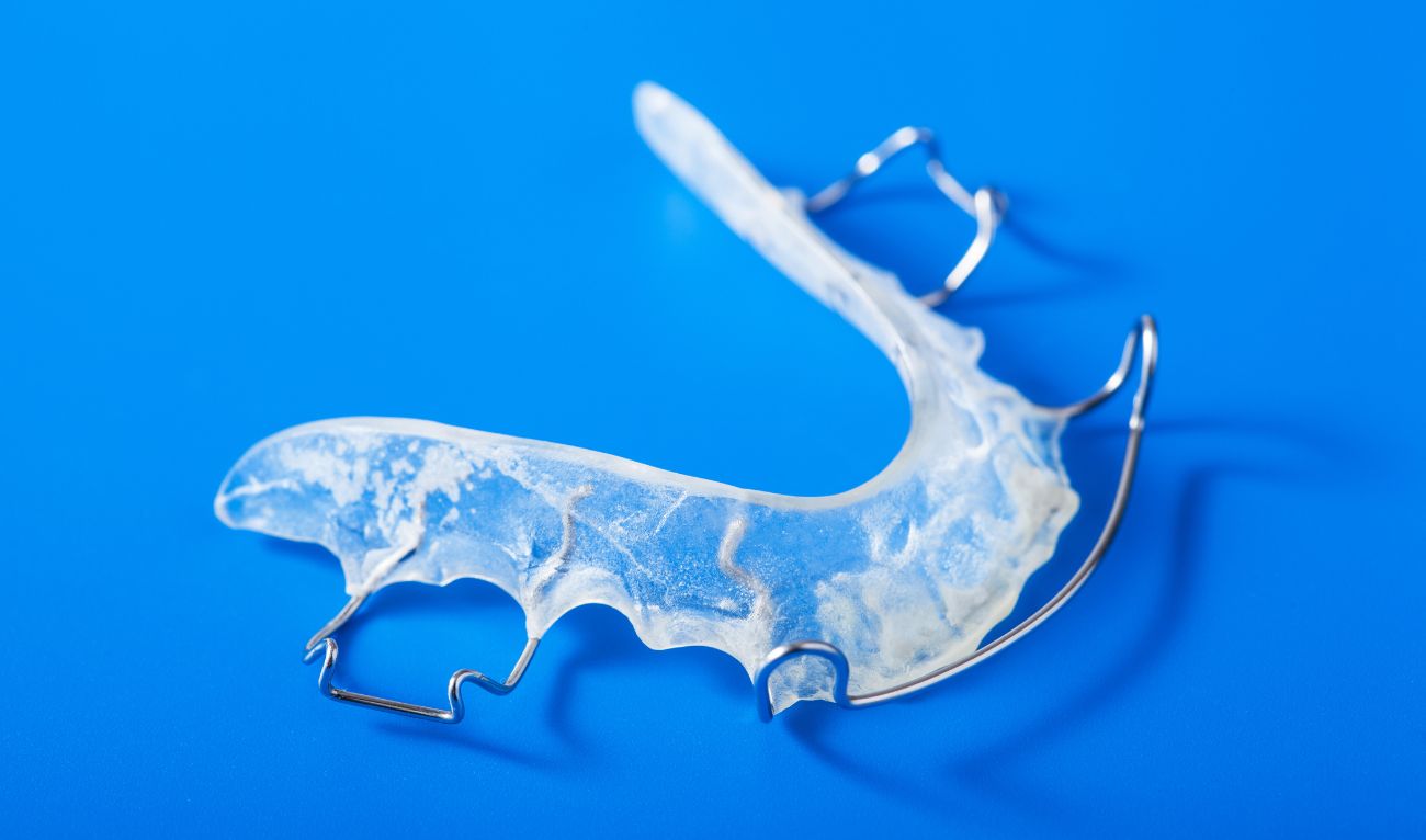 Hawley retainer for lower teeth after braces