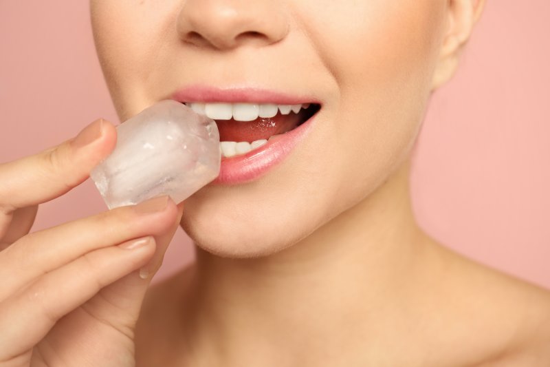 Tips and Tricks to Break the Habit of Chewing Ice