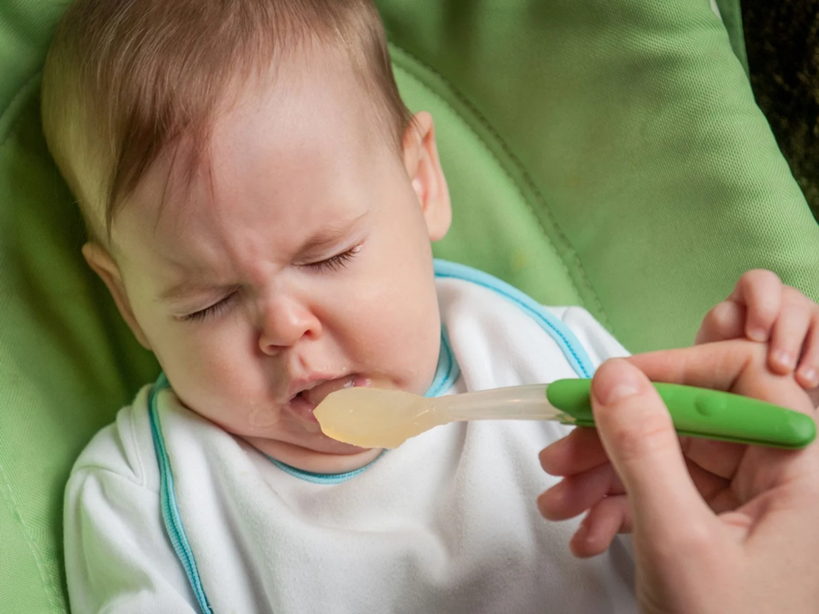 Teething and Feeding: Changes in Appetite and Behavior